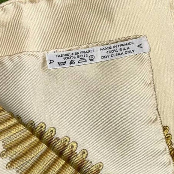 HERMES Carre 90 100% Silk Square Scarf POSTE ET CAVALERIE - Picture 7 of 16
